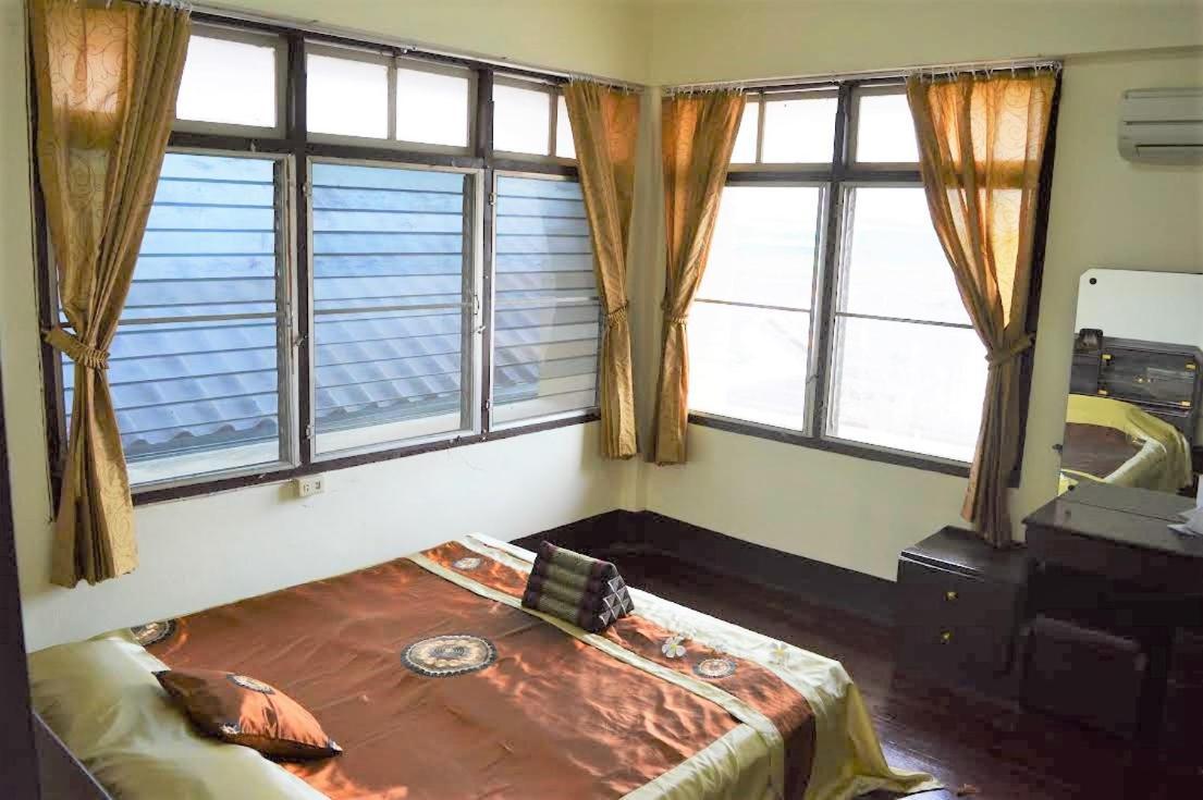 28 Rachabutr Hostel Ubon Ratchathani Room photo