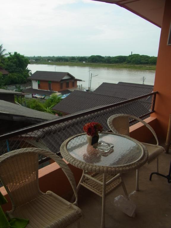 28 Rachabutr Hostel Ubon Ratchathani Room photo